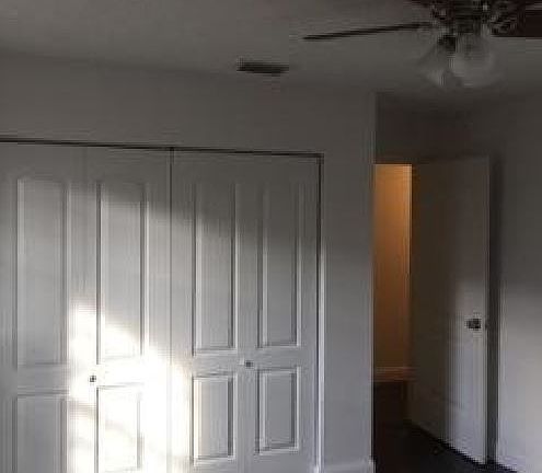 5th image of 336 Sterling Ave