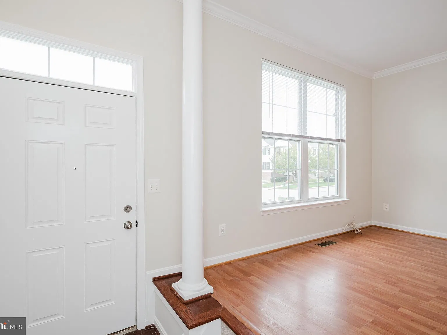 4 bed, 3.5 bath, 1400 sqft, $2,350 — Photo 3