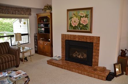 4th image of 15000 Village Green Dr SE #39