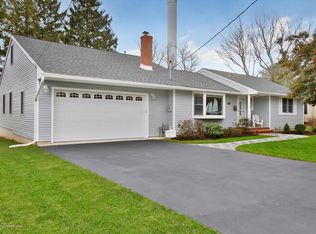 702 Howell Dr, Brielle, NJ 08730