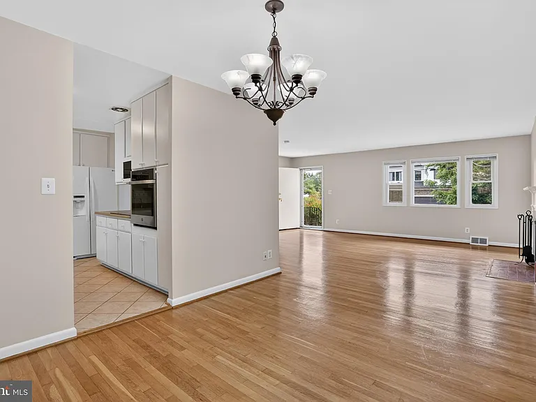 1452 Dewberry Ct — Photo 18