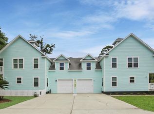 322 S Willow Dr, Surfside Beach, SC 29575