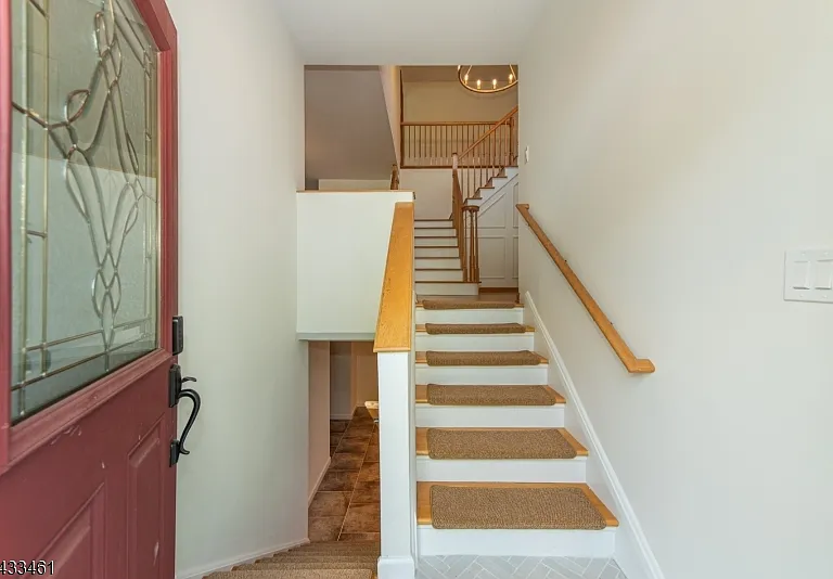 77 Rockwood Rd — Photo 3