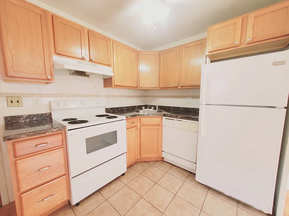12 Belltown Rd #2