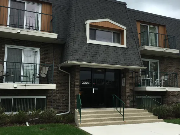 3220 Sanders Rd Unit 3B, Northbrook, IL 60062