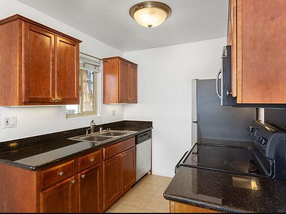 4th image of 4353 51st St Unit 2