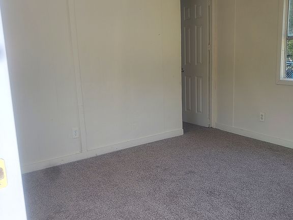 3rd image of 1920 Pender Ave Lot 5