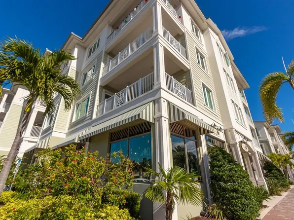 200 Main St Unit 207, Dunedin, FL 34698