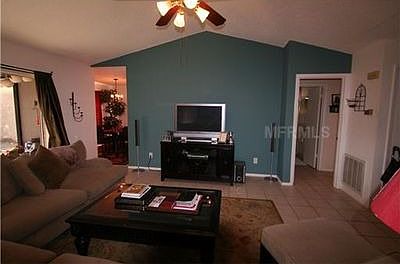 3rd image of 833 Morningview Ct