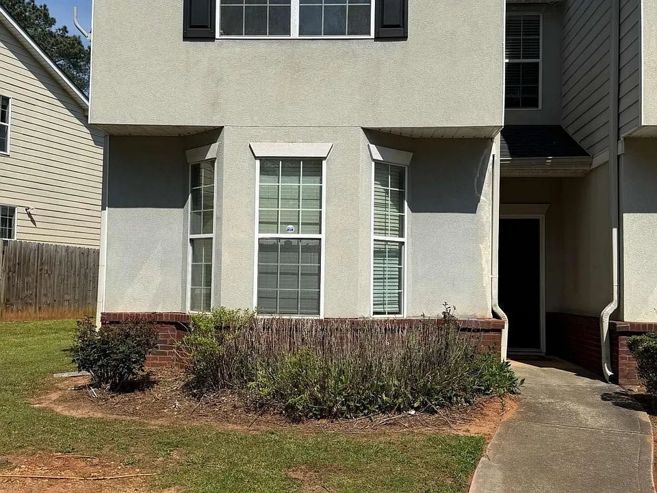 2324 Coach Way