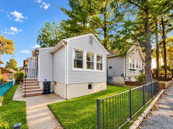 71 Balsam Place #71, Bronx, NY 10465