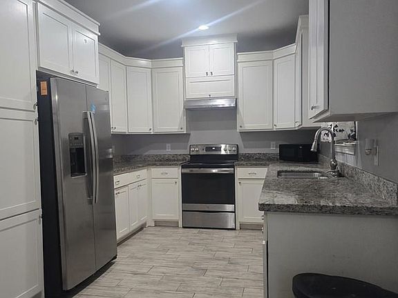 3rd image of 4620 Espinosa Ln