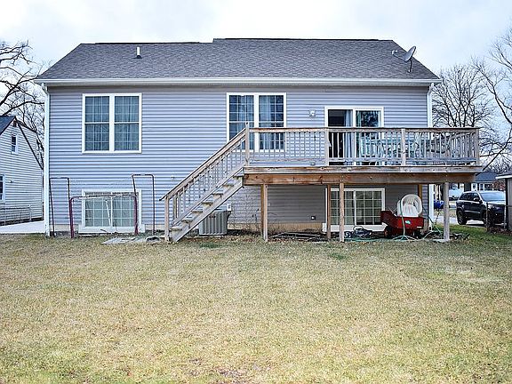 3rd image of 3119 Lafayette Dr