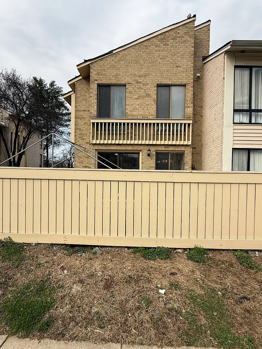 Building Photo - 10059 Ridgeline Dr