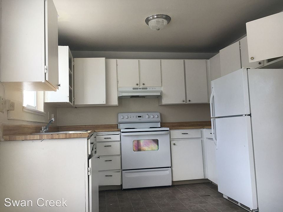 2nd image of 1928 E 56th St APT 7