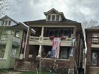 3rd image of 847 Ashland St