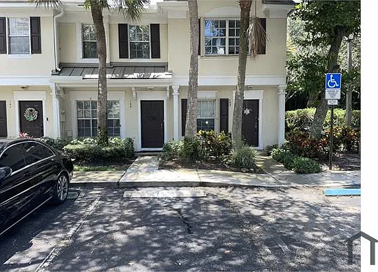145 SW 96th Ter — Photo 18