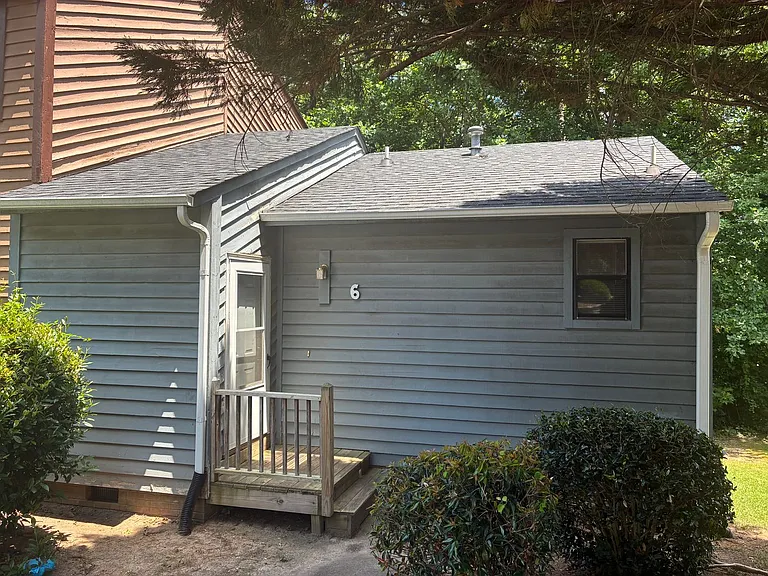 2146 Charles St #6 — Photo 2