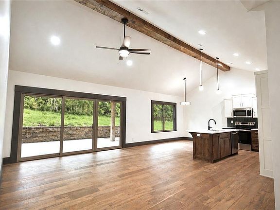 3rd image of 1318 Kristie Cir