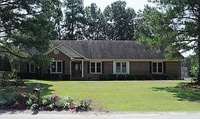 2nd image of 926 Red Cedar Ln