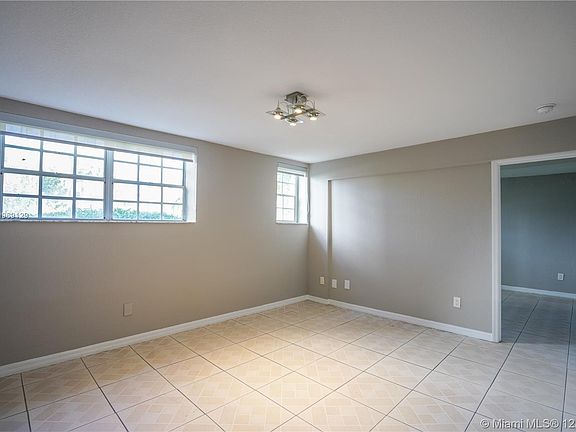 2nd image of 700 Euclid Ave #4G