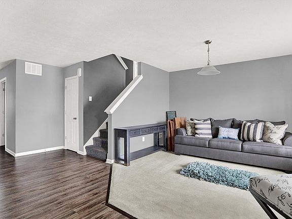 5th image of 8192 Tasman Dr