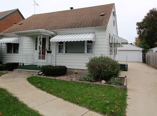 412 Ingleside Ave, Aurora, IL 60506