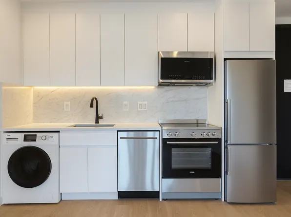 250 Union Avenue image 3 of 6