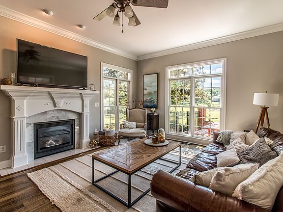 4th image of 2900 Kincade Way SE