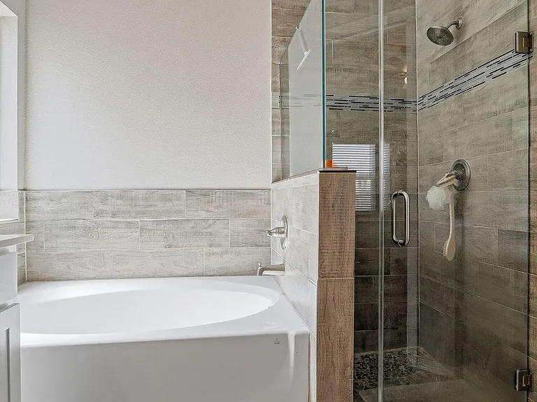13977 Margaret Ponce Ave — Photo 13