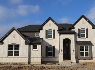 689 Bottega Dr, Washington Township, OH 45458