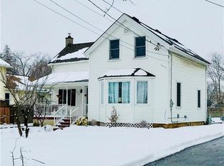 214 Park Ave, Lockport, NY 14094