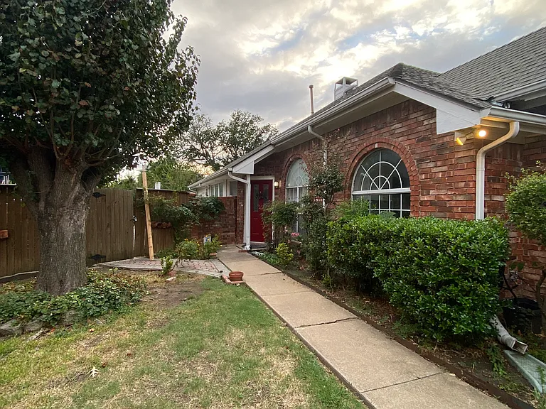 4644 Booth Dr — Photo 9