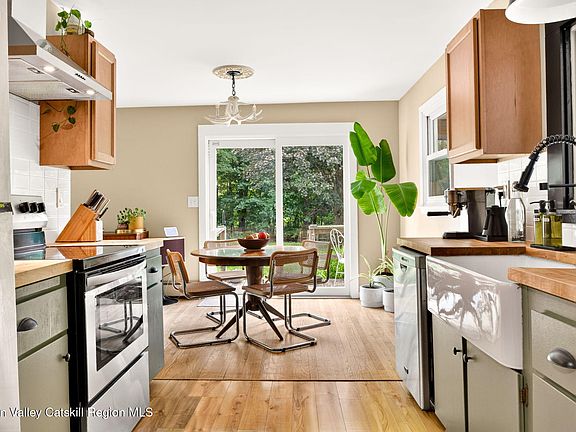 4th image of 690 Hale Road