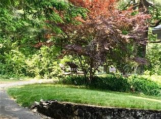 27 Newtown Tpke, Westport, CT 06880