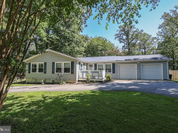 12468 Catalina Dr, Lusby, MD 20657