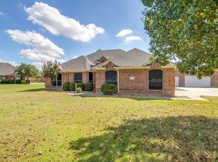 4021 Running Brook Dr, Joshua, TX 76058