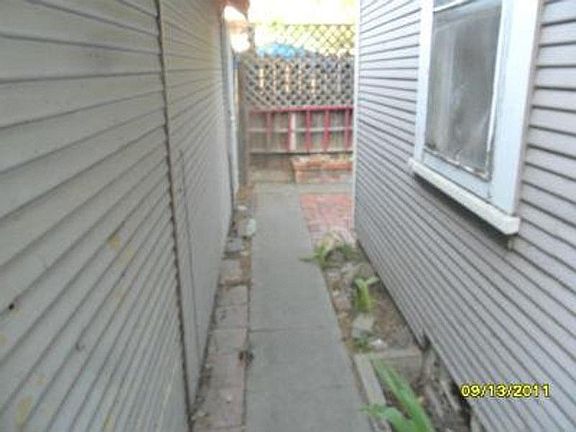2nd image of 740 N Yosemite St