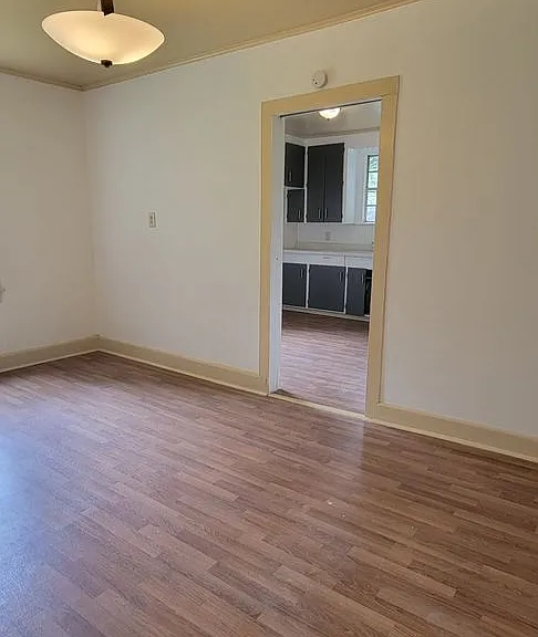 4129 Lamar Ave — Photo 5