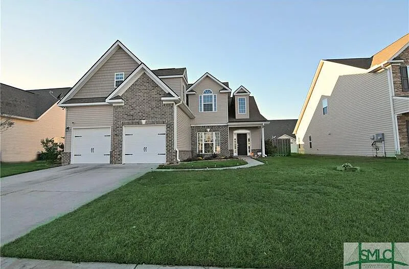 4 bed, 3.0 bath, 2538 sqft, $2,500 — Photo 2
