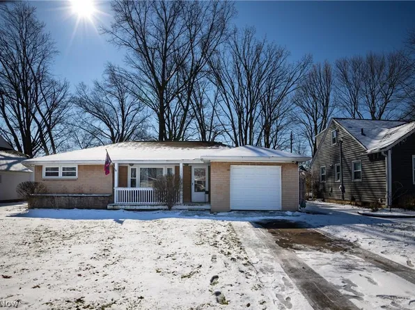 126 Elma Dr, Elyria, OH 44035