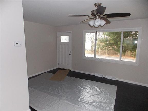 3rd image of 3386 Robinet Dr