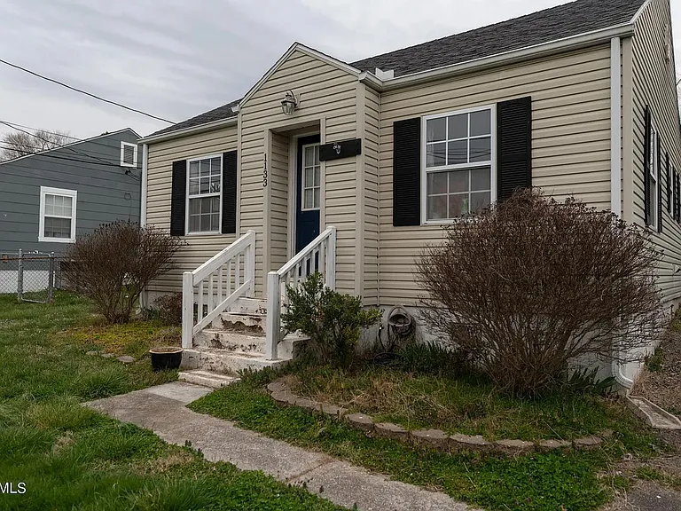 1133 Fair Dr — Photo 21