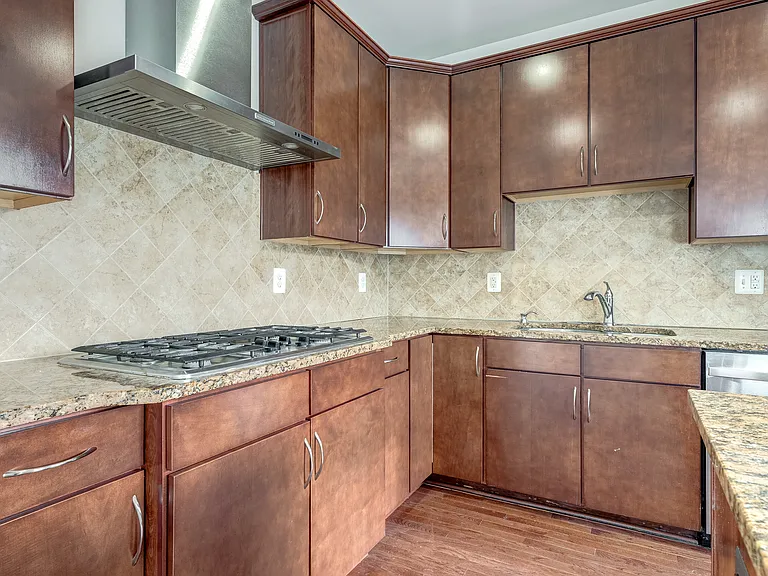 42230 Castle Ridge Sq — Photo 14