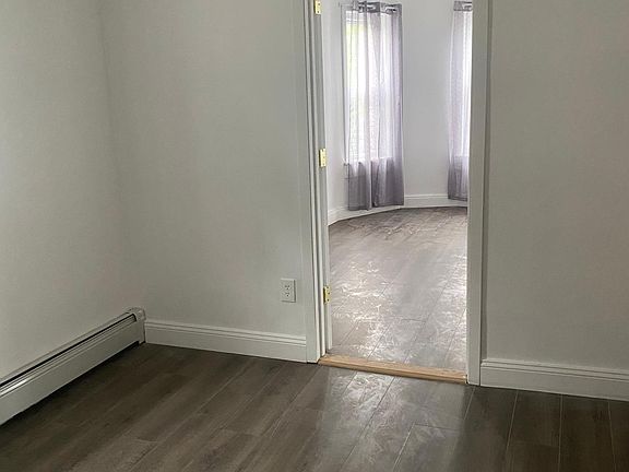 3rd image of 86 Bush Ave #1