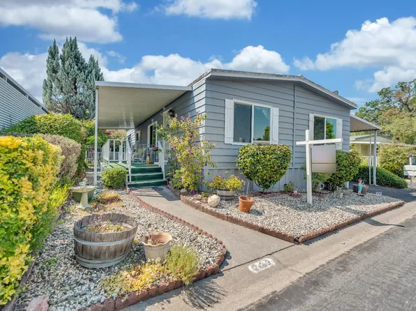 223 Bluebird Ln, Folsom, CA 95630