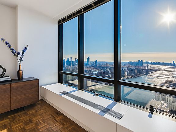 4th image of 525 E 72nd St APT 48H