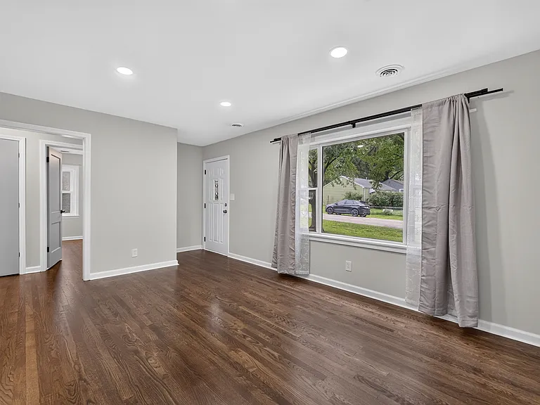 6741 Barton St — Photo 4