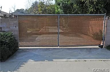 5th image of 1495 Edgehill Dr