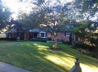 25 Winston Hill Rd, Fort Thomas, KY 41075